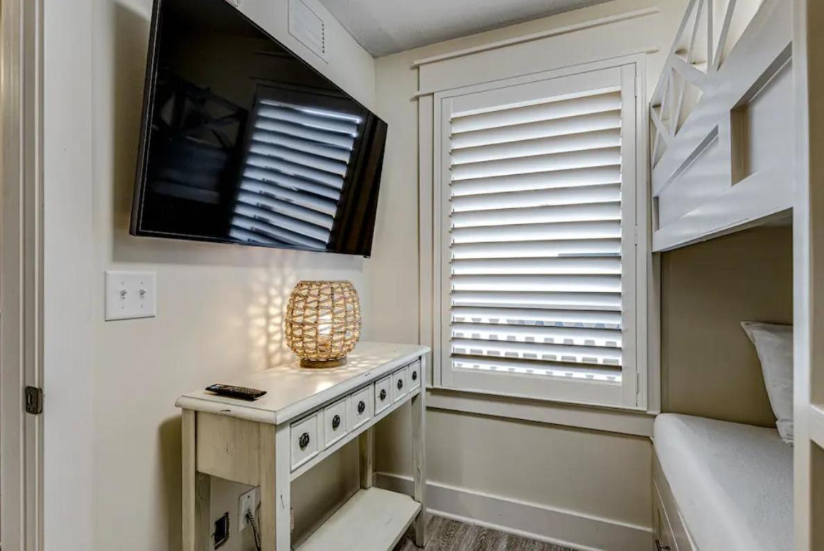Calypso Tower 3 Unit 711 Holiday home